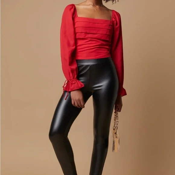 Francesca's Collections Red long Sleeve Crop Blouse - Picture 2 of 9
